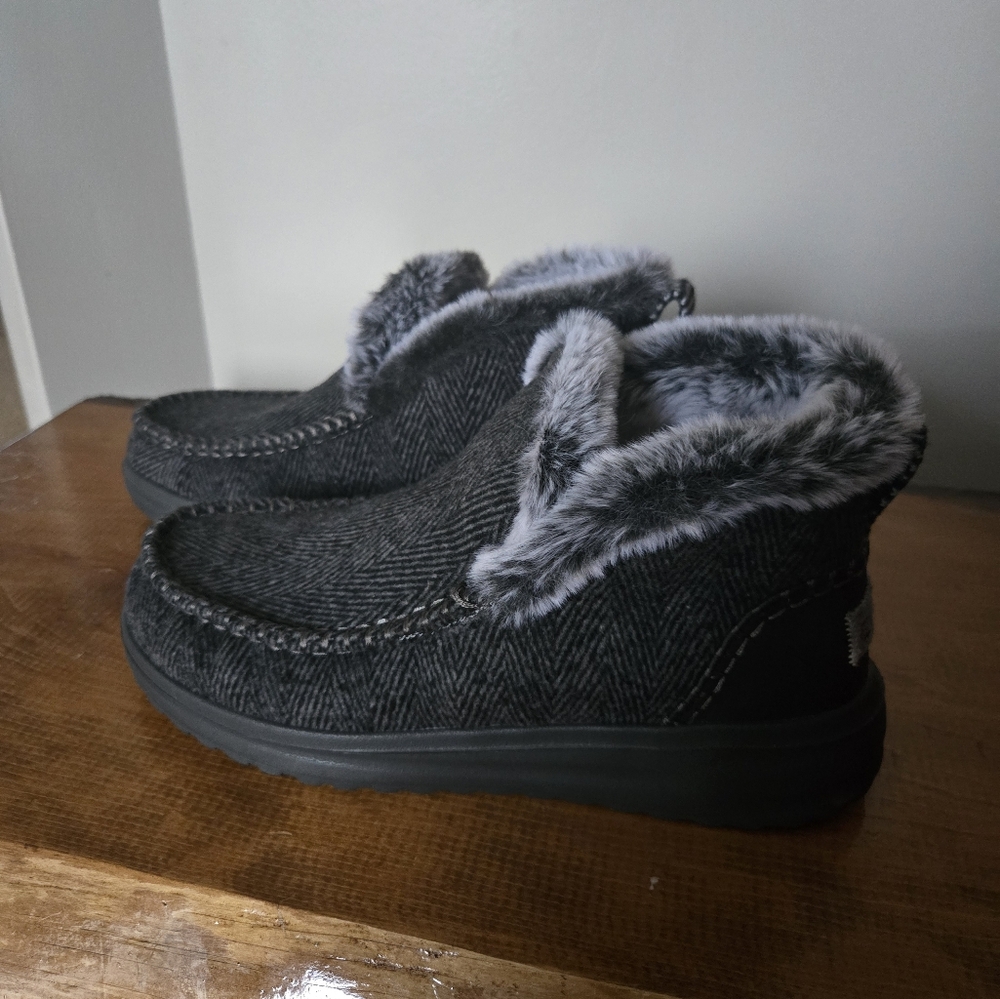 Hey dude.  Winter slip on boots